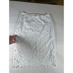 Vince Camuto White Lace Pencil Skirt Size 2 Knee Length Sheath